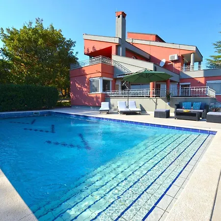 Calm Countryside Manor With Pool - With Pool * Rovinj
