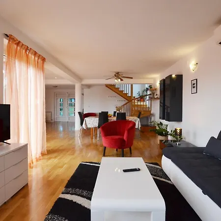 Calm Countryside Manor With Pool - With Pool Villa Rovinj