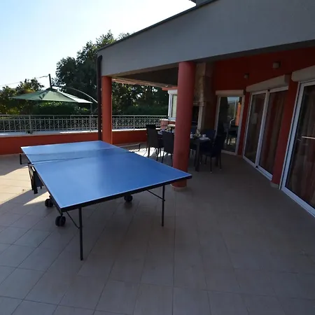 Villa Calm Countryside Manor With Pool - With Pool *