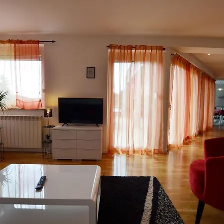 Calm Countryside Manor With Pool - With Pool * Rovinj